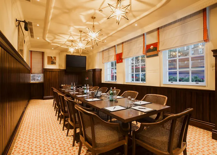 Lalit LondonAirport Hotel